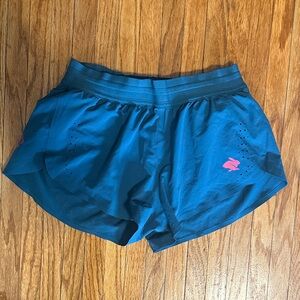 EUC rabbit fuel n fly 3”, size xs